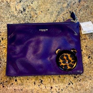 Coach Pounch New With Tags.